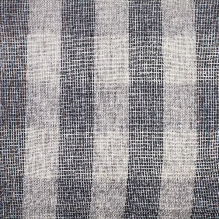 Light Pattern Wool Scarf